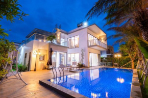 S2 Aria Resort